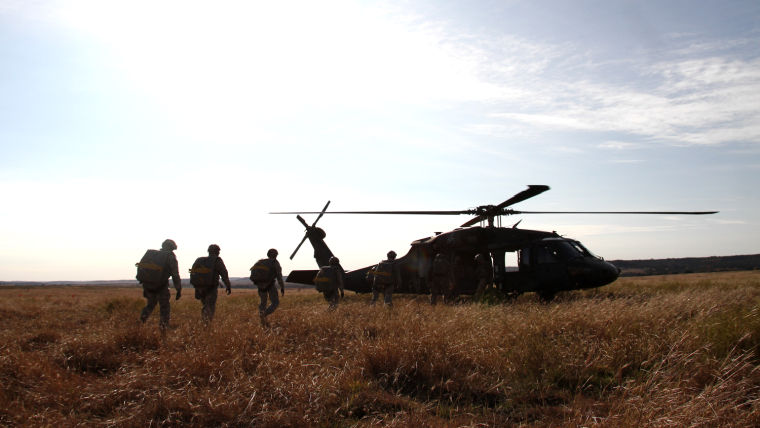 2-38 Cavalry Regiment Parachute Training